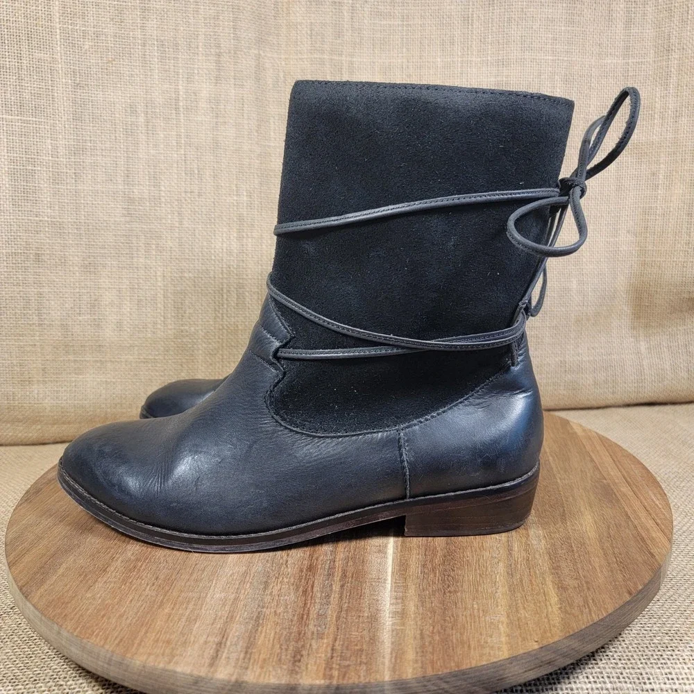 Anthropologie Latigo Ankle Boots Black Leather Suede Lace Up Accent Women Size 8